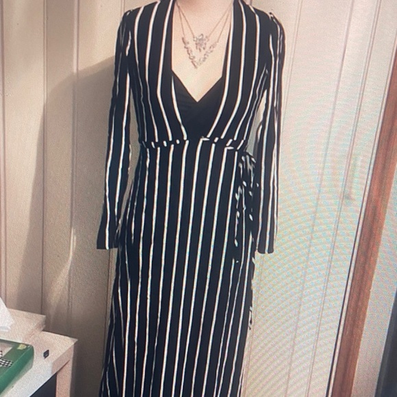 NWT FLYNN SKYE VENICE CALI
DRESS - Picture 1 of 1